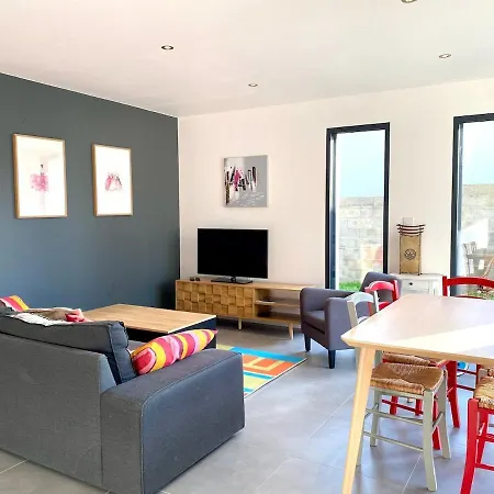 La Maison Des Oiseaux Holiday home *